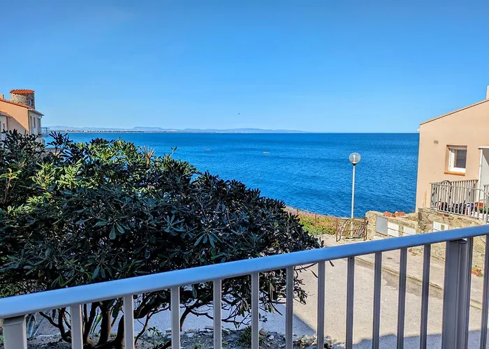 Appartement Vue Mer A 1 Min A Pied Des Plages Avec Parking Prive